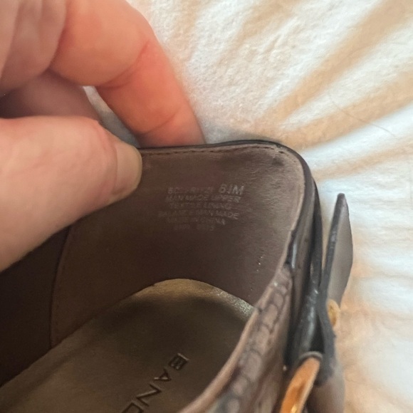 Bandolino Leather Heeled Bootie Brown Animal Skin Pattern Gold Hardware Sz 8.5M - Picture 10 of 11